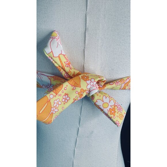 NWT California Waves Medium Smocked Floral Bikini Top Swim Yellow/White/Orange - Picture 6 of 11